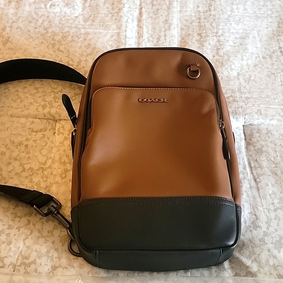 Coach Other - Coach Graham Pack Smooth Calf leather crossover bag